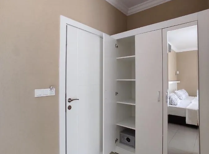 ホテル Mimoza オルデニズ